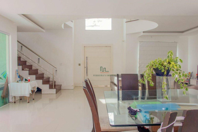 Imagem Casa com 4 Quartos à Venda, 255 m² em Itacoatiara - Niterói Imagem Casa com 4 Quartos à Venda, 255 m² em Itacoatiara - Niterói