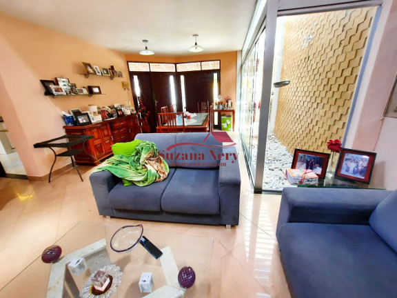 Imagem Casa com 5 Quartos à Venda, 375 m² em Lagoa Nova - Natal Imagem Casa com 5 Quartos à Venda, 375 m² em Lagoa Nova - Natal
