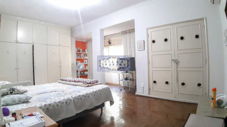 Imagem Imóvel com 4 Quartos à Venda, 240 m² em Ipanema - Rio De Janeiro Imagem Imóvel com 4 Quartos à Venda, 240 m² em Ipanema - Rio De Janeiro