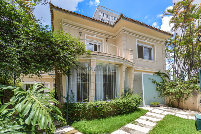 Casa com 4 Quartos à Venda ou Locação, 380 m² em Perdizes - São Paulo