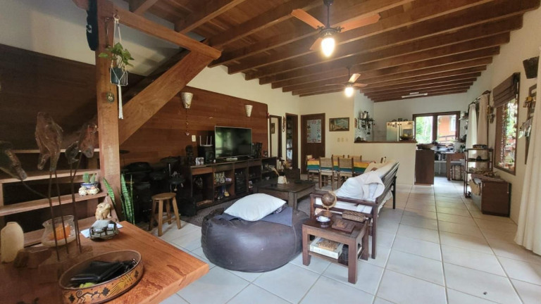 Imagem Casa com 4 Quartos à Venda, 170 m² em Praia Do Rosa - Imbituba Imagem Casa com 4 Quartos à Venda, 170 m² em Praia Do Rosa - Imbituba