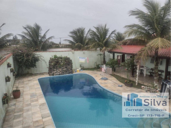 Imagem Casa com 5 Quartos à Venda, 600 m²