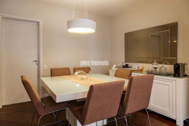 Imagem Apartamento com 4 Quartos à Venda, 180 m² em Moema - São Paulo Imagem Apartamento com 4 Quartos à Venda, 180 m² em Moema - São Paulo