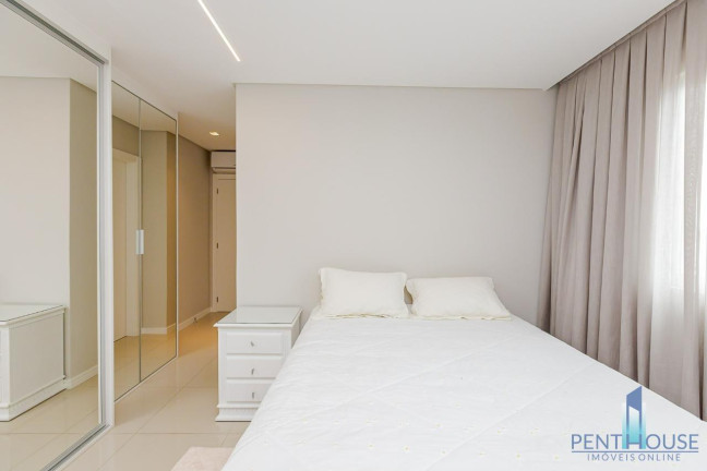 Imagem Apartamento com 3 Quartos à Venda, 118 m² em Centro - Balneário Camboriú Imagem Apartamento com 3 Quartos à Venda, 118 m² em Centro - Balneário Camboriú