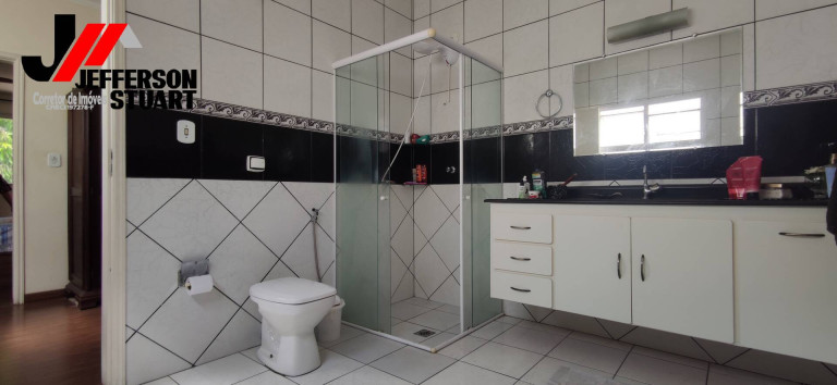Imagem Casa com 3 Quartos à Venda, 300 m² em Centro - Guaratinguetá Imagem Casa com 3 Quartos à Venda, 300 m² em Centro - Guaratinguetá