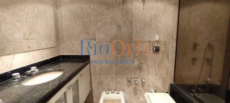 Imagem Apartamento com 3 Quartos à Venda, 221 m² em Barra Da Tijuca - Rio De Janeiro