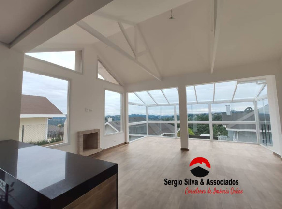 Imagem Casa com 3 Quartos à Venda, em Campos Do Jordão Imagem Casa com 3 Quartos à Venda, em Campos Do Jordão