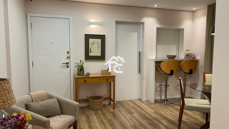 Apartamento com 2 Quartos à Venda,  em Icaraí - Niterói