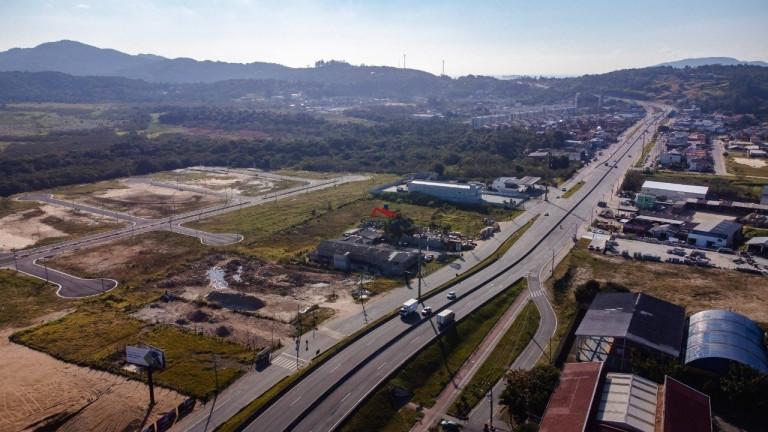 Imagem Terreno à Venda, 4.174 m² em Vargem Grande - Florianópolis Imagem Terreno à Venda, 4.174 m² em Vargem Grande - Florianópolis