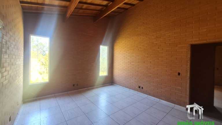 Imagem Imóvel com 3 Quartos à Venda,  em Arara Dos Pereiras - Bragança Paulista
