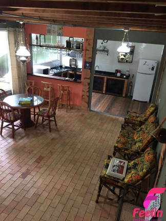 Imagem Casa com 3 Quartos à Venda, 280 m² em Campeche - Florianópolis