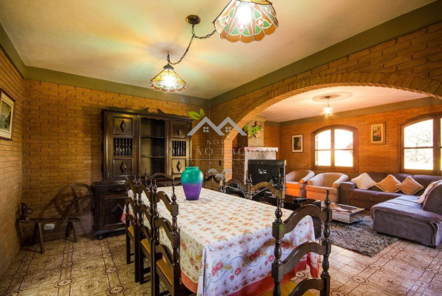 Imagem Casa com 3 Quartos à Venda, 192 m² em Vila Siomara - Campos Do Jordão Imagem Casa com 3 Quartos à Venda, 192 m² em Vila Siomara - Campos Do Jordão