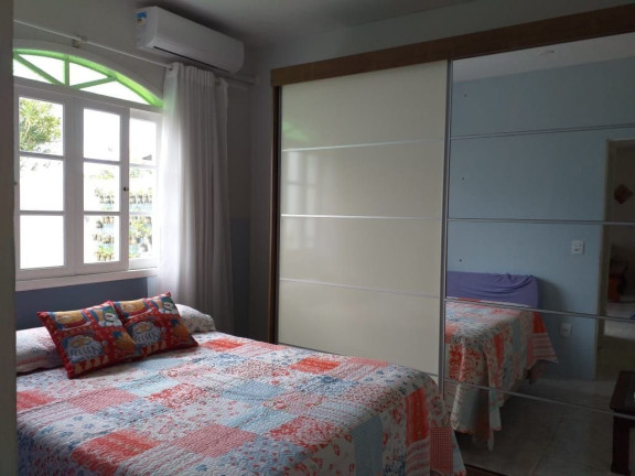 Imagem Imóvel com 4 Quartos à Venda, 200 m² em Vila Alvorada - Imbituba