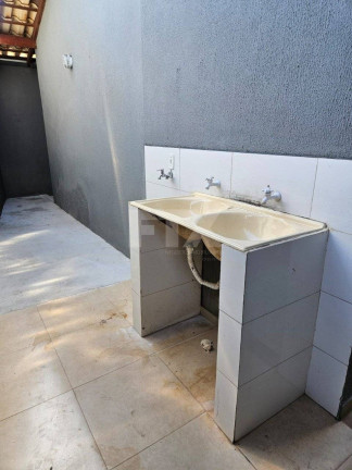 Imagem Casa com 2 Quartos à Venda, 70 m² em Jardim Itatiaia - Campo Grande
