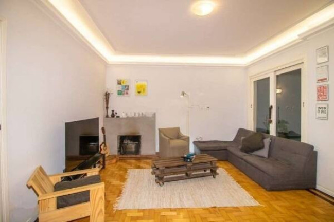 Imagem Apartamento com 3 Quartos à Venda, 150 m² em Floresta - Porto Alegre Imagem Apartamento com 3 Quartos à Venda, 150 m² em Floresta - Porto Alegre