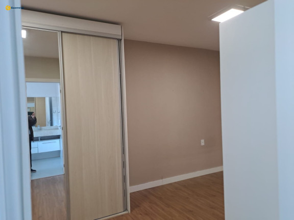 Imagem Casa com 5 Quartos à Venda, 512 m² em Agronômica - Florianópolis