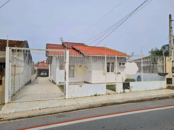 Casa com 5 Quartos à Venda, 183 m² em Barreiros - São José