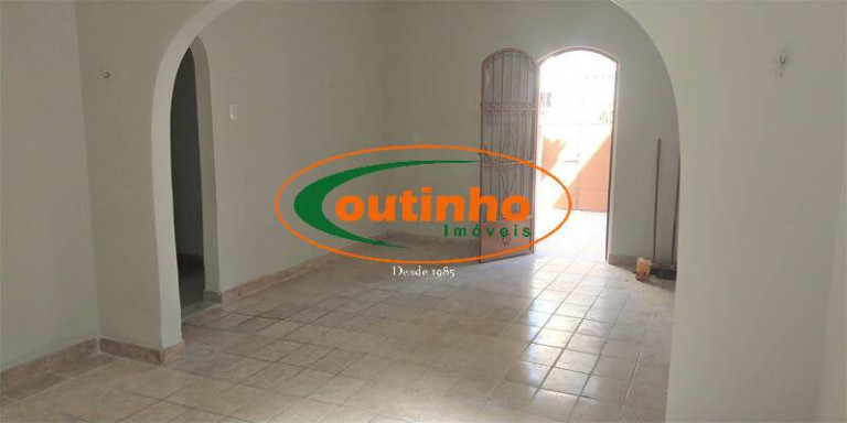 Imagem Casa com 3 Quartos à Venda, 120 m² em Tijuca - Rio De Janeiro Imagem Casa com 3 Quartos à Venda, 120 m² em Tijuca - Rio De Janeiro