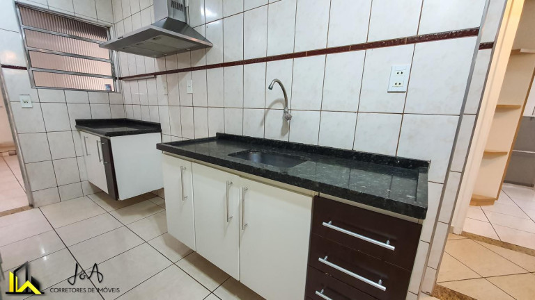 Imagem Casa com 3 Quartos à Venda, 162 m² em Metalúrgicos - Osasco
