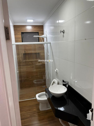 Imagem Casa com 2 Quartos à Venda, 178 m²