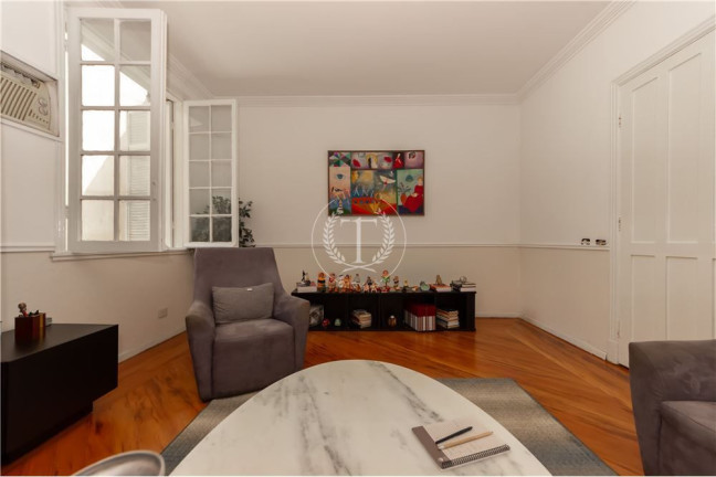 Imagem Casa com 6 Quartos à Venda, 220 m² em Jardim Paulista - São Paulo