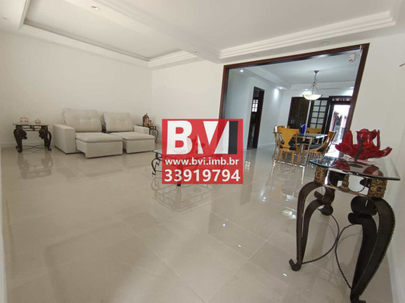 Imagem Casa com 3 Quartos à Venda, 340 m² em Vila Da Penha - Rio De Janeiro Imagem Casa com 3 Quartos à Venda, 340 m² em Vila Da Penha - Rio De Janeiro