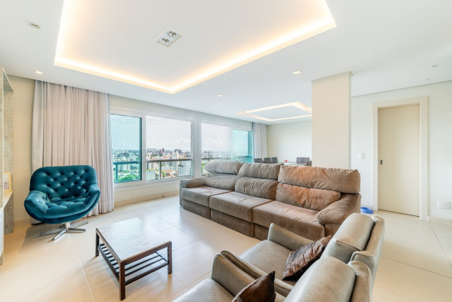 Imagem Apartamento com 3 Quartos à Venda, 123 m² em Petrópolis - Porto Alegre