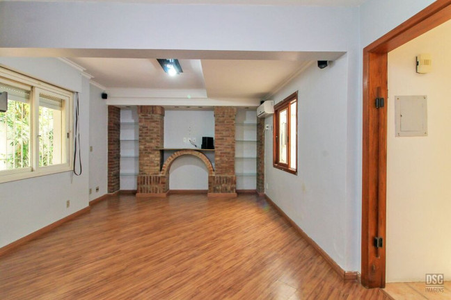Casa com 3 Quartos à Venda, 138 m² em Cristal - Porto Alegre