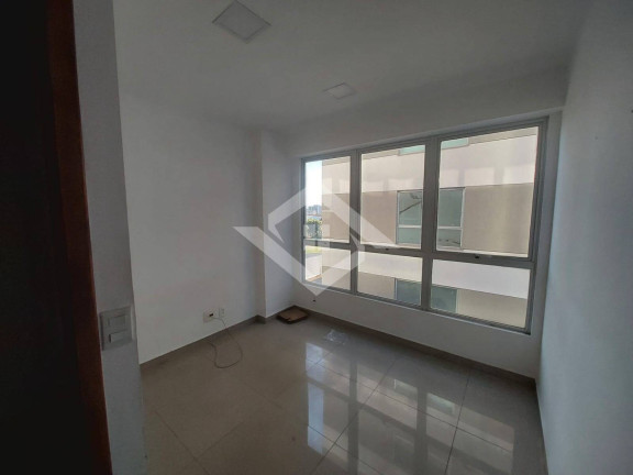 Galpão à Venda, 21 m² em Campo Grande - Rio De Janeiro