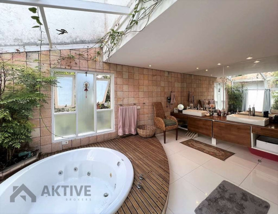 Imagem Casa com 6 Quartos à Venda, 1.190 m² em Granja Viana - Cotia