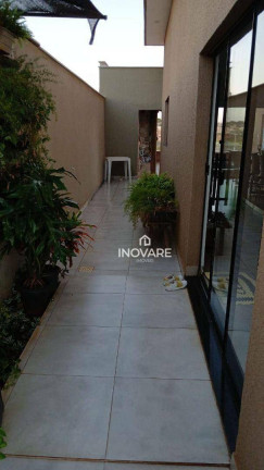 Imagem Casa com 3 Quartos à Venda, 170 m² em Araporã  - Araporã