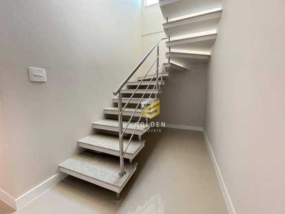 Imagem Imóvel com 3 Quartos à Venda, 178 m² em Canto Grande - Bombinhas Imagem Imóvel com 3 Quartos à Venda, 178 m² em Canto Grande - Bombinhas
