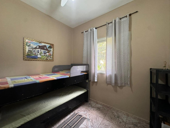 Imagem Imóvel com 3 Quartos à Venda, 1.800 m² em Ana Dias - Peruíbe Imagem Imóvel com 3 Quartos à Venda, 1.800 m² em Ana Dias - Peruíbe