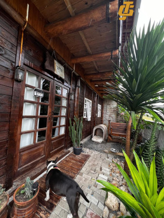 Imagem Casa com 4 Quartos à Venda, 216 m² em Rio Pequeno - Camboriú