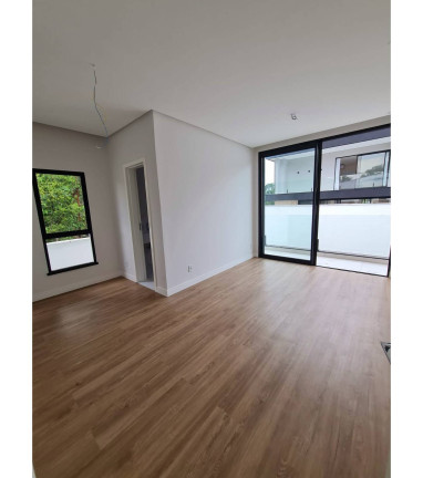Imagem Casa com 5 Quartos à Venda, 363 m² em Ponta Negra - Manaus Imagem Casa com 5 Quartos à Venda, 363 m² em Ponta Negra - Manaus