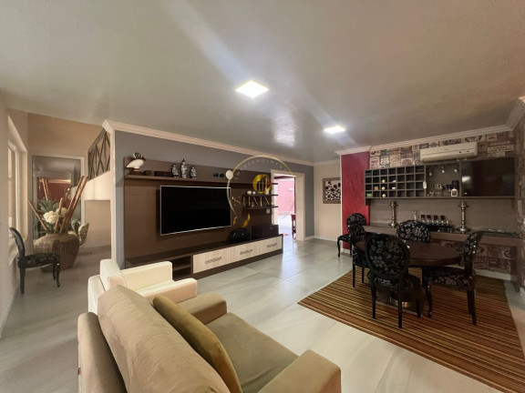 Imagem Casa com 8 Quartos à Venda, 700 m² em Guarujá