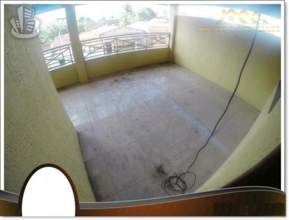 Imagem Casa com 3 Quartos à Venda, 220 m² em Jóquei Clube - Fortaleza Imagem Casa com 3 Quartos à Venda, 220 m² em Jóquei Clube - Fortaleza