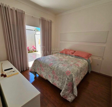 Imagem Casa com 2 Quartos à Venda, 141 m² em Vila Nastri Ii - Itapetininga