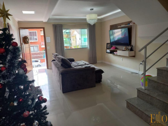 Imagem Sobrado com 3 Quartos à Venda, 250 m² em Pioneiros - Balneário Camboriú