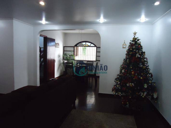 Imagem Casa com 4 Quartos à Venda, 181 m² em São Francisco - Niterói Imagem Casa com 4 Quartos à Venda, 181 m² em São Francisco - Niterói