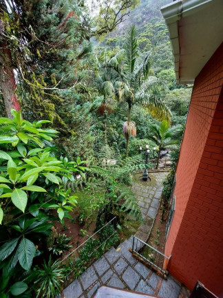 Imagem Casa com 6 Quartos à Venda, 410 m² em Granja Guarani - Teresópolis Imagem Casa com 6 Quartos à Venda, 410 m² em Granja Guarani - Teresópolis