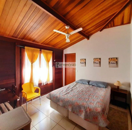 Imagem Casa com 4 Quartos à Venda, 250 m² em Alameda Dos Cambucis - Monte Alegre Do Sul Imagem Casa com 4 Quartos à Venda, 250 m² em Alameda Dos Cambucis - Monte Alegre Do Sul
