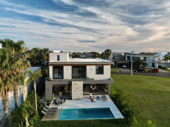 Imagem Casa com 5 Quartos à Venda, 398 m² em Centro - Xangri-la Imagem Casa com 5 Quartos à Venda, 398 m² em Centro - Xangri-la