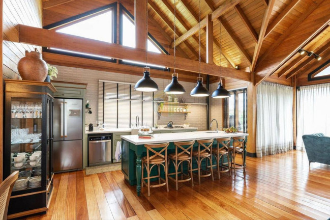 Imagem Casa com 4 Quartos à Venda, 297 m² em Rancho Queimado Imagem Casa com 4 Quartos à Venda, 297 m² em Rancho Queimado