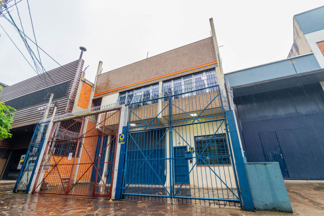Sala Comercial à Venda, 580 m² em Navegantes - Porto Alegre