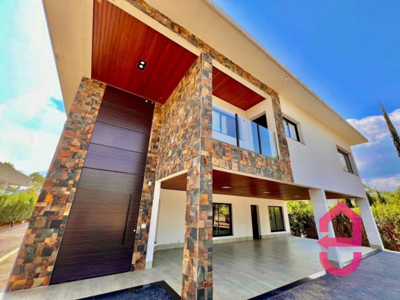Casa de Condomínio com 6 Quartos à Venda, 1.723 m² em Residencial Aldeia Do Vale - Goiânia