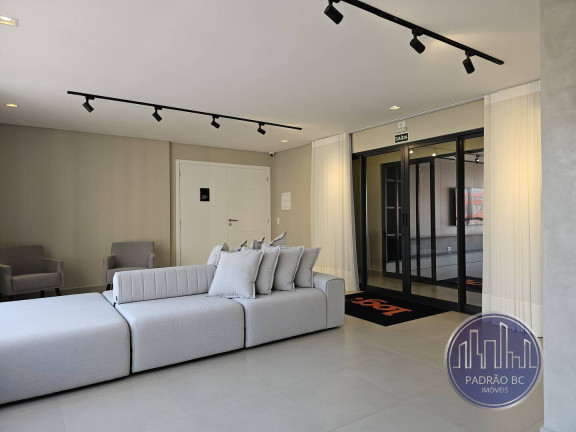 Imagem Apartamento com 1 Quarto à Venda, 24 m² em Centro - Curitiba