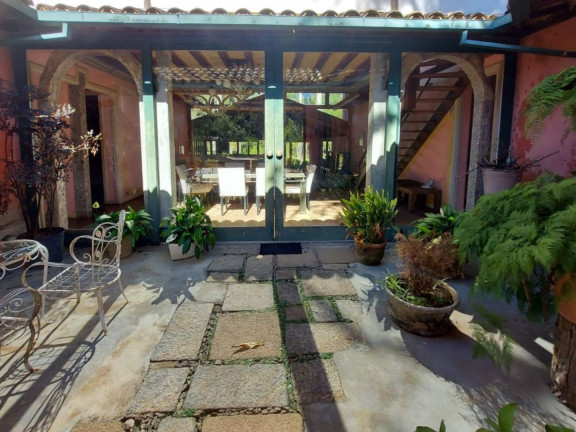 Imagem Casa com 3 Quartos à Venda, 350 m² em Albuquerque - Teresópolis Imagem Casa com 3 Quartos à Venda, 350 m² em Albuquerque - Teresópolis