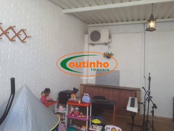 Imagem Casa com 3 Quartos à Venda, 170 m² em Maracanã - Rio De Janeiro Imagem Casa com 3 Quartos à Venda, 170 m² em Maracanã - Rio De Janeiro
