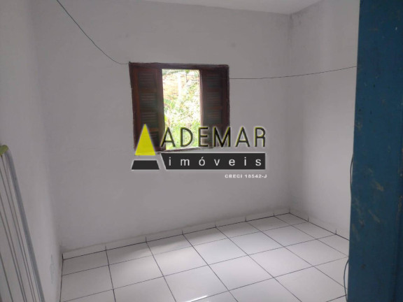 Casa com 8 Quartos à Venda,  em Serraria - Diadema